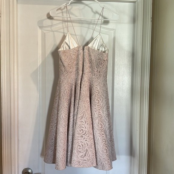 Dress - Picture 2 of 4